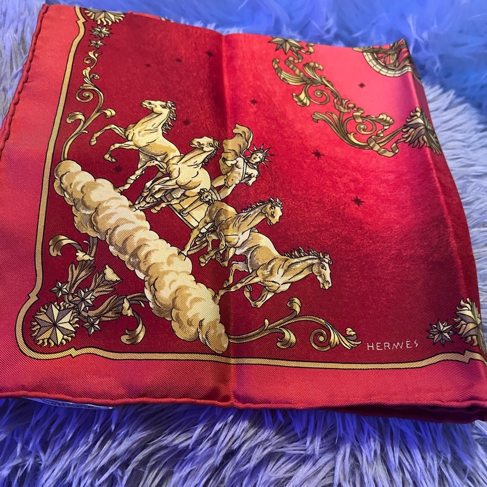 Authentic 💯silk Hermes Scarf❤️